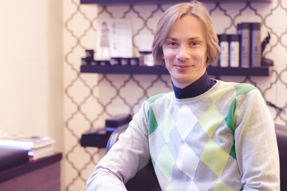 man holding a craft beer